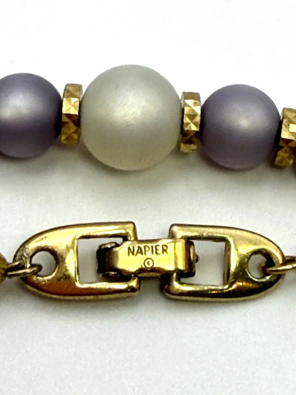 Book Piece Vintage Napier Necklace Frosted Sherbet Collection Lavender White